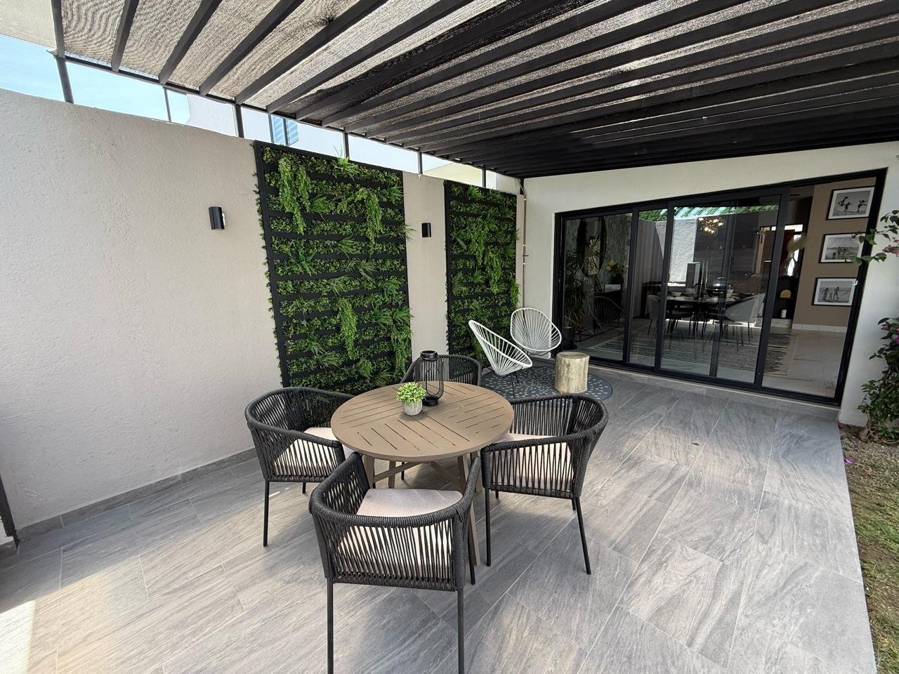 Casas en Venta, Metepec con alberca y cancha de padel